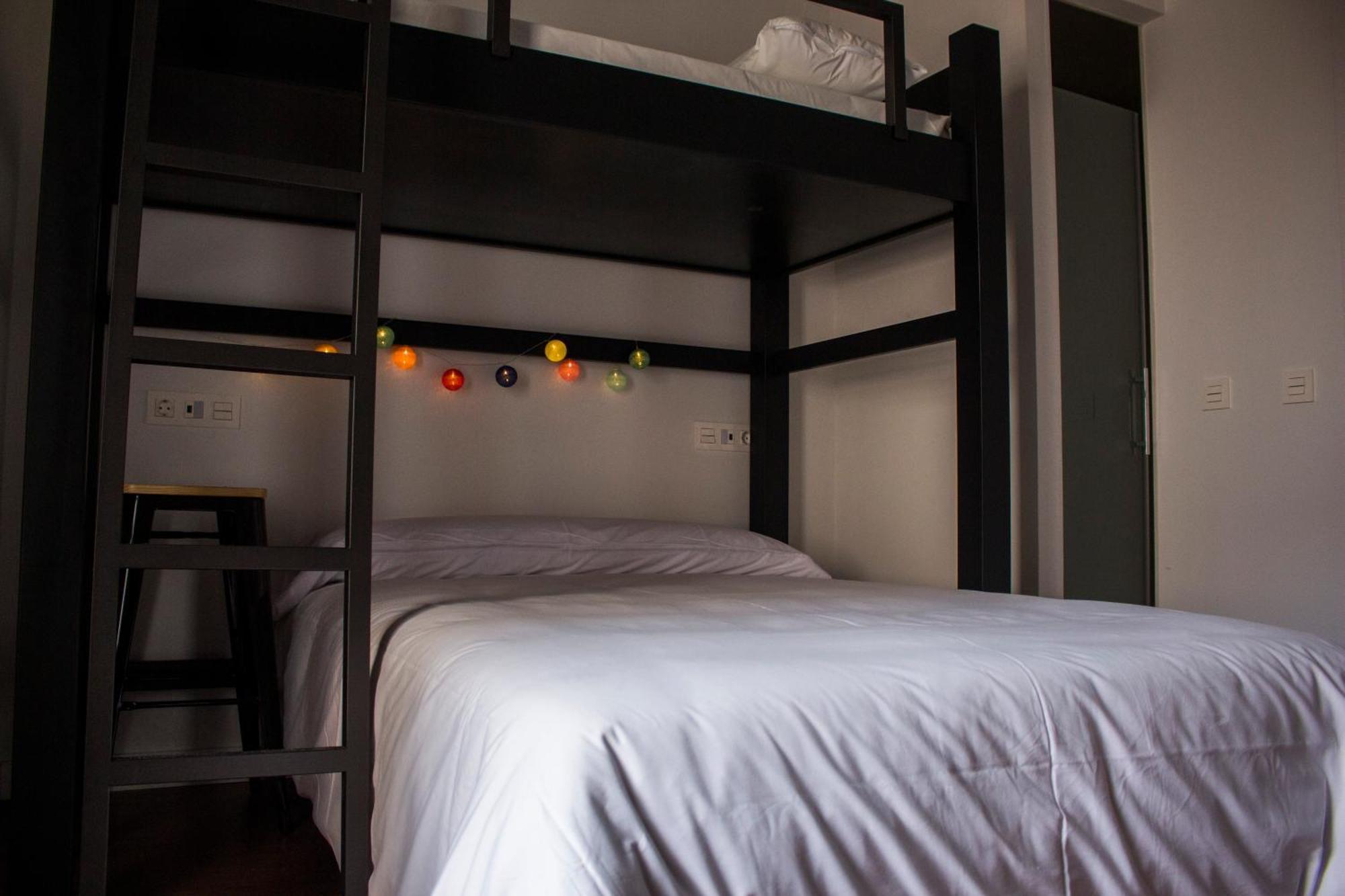 Quartier Leon Hostel Jabalquinto ภายนอก รูปภาพ