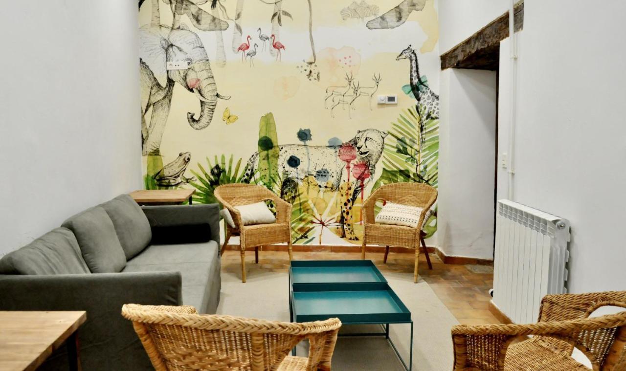 Quartier Leon Hostel Jabalquinto ภายนอก รูปภาพ