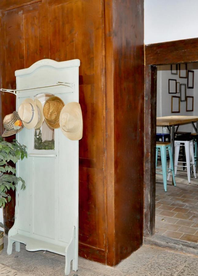 Quartier Leon Hostel Jabalquinto ภายนอก รูปภาพ